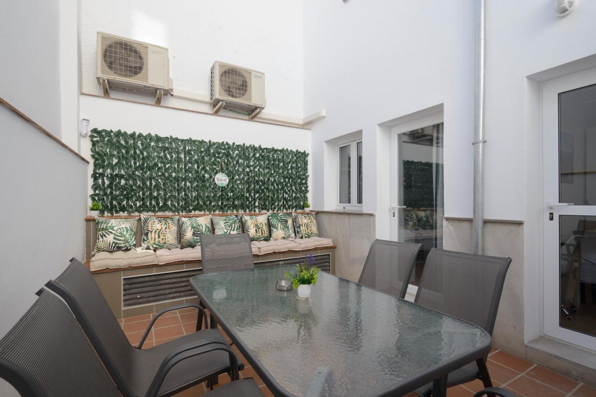 J De La Alhambra Apartment Granada Bagian luar foto